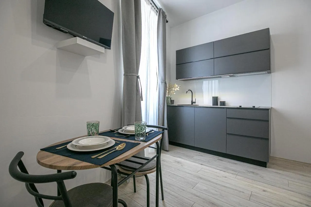 Studio Deluxe Antonio Pula 0*,  Kroatië